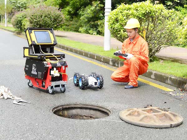 龙城管道机器人检测